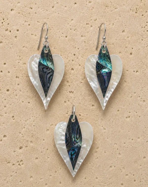 file_0000000026687209aff3b604f90dd0e5 Noor Leaf Abalone Jewelry Set with Mother of Pearl by Pietra Noor