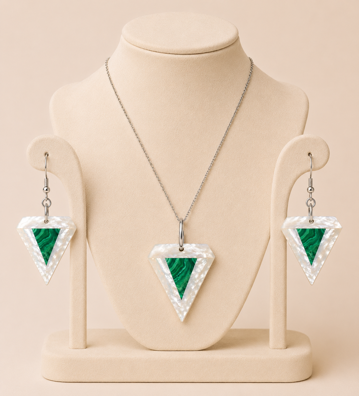Noor Prism – Malachite & Mother of Pearl Jewelry Set - Image 4