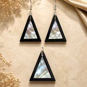 Noor Pyramid – Black Onyx & Mother of Pearl Jewelry Set
