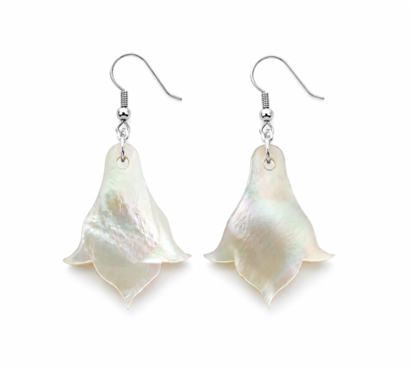 file_00000000808c720886e9d64213447b2c Mother of Pearl Earrings | Noor Trio Collection |