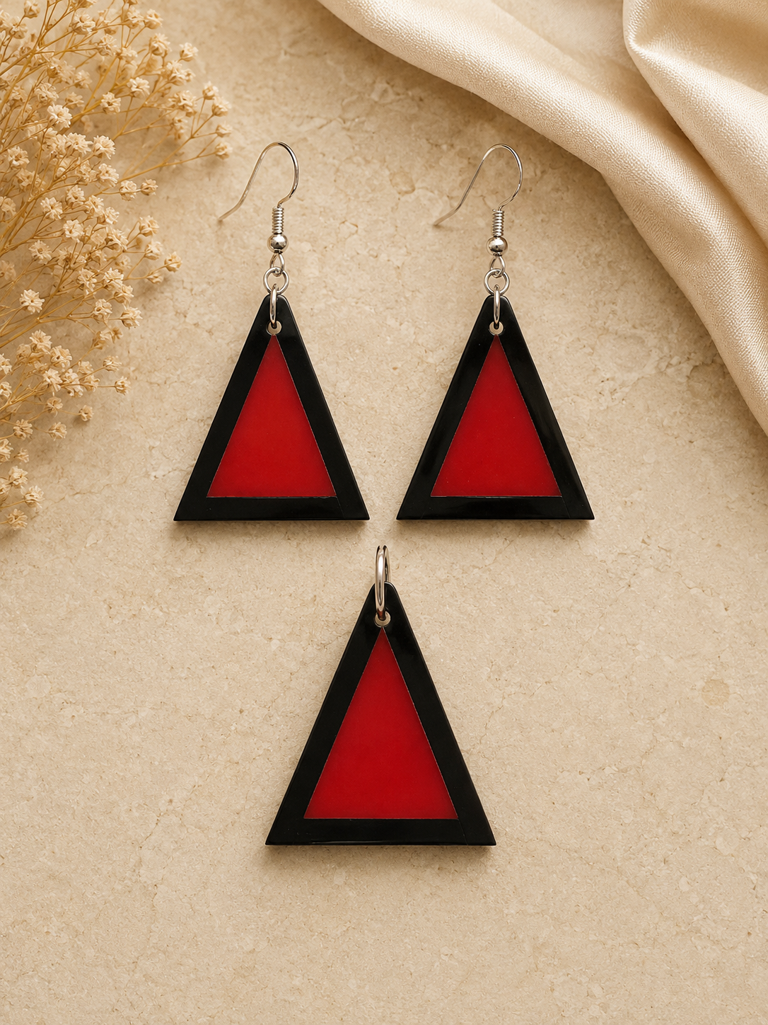 Noor Pyramid – Black Onyx & Carnelian Jewelry Set