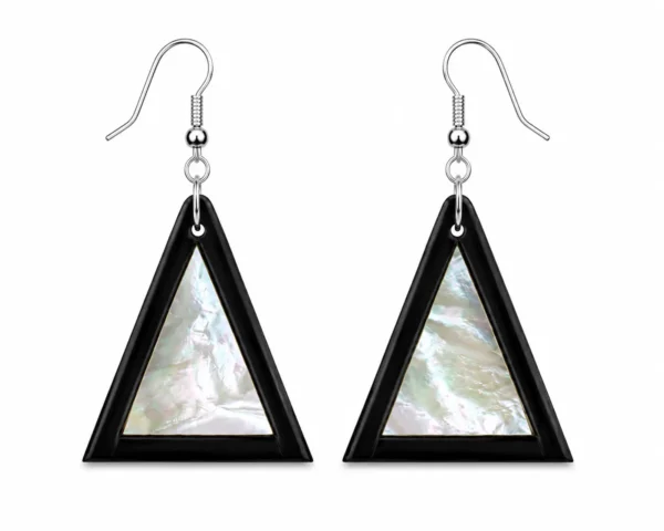 file_00000000b3b87209ba15aa9b766f68c4 (1) NOOR PYRAMID EARRINGS