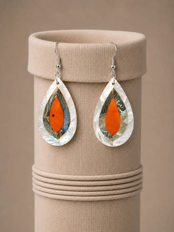 file_00000000787481fab9727e13f3c1f580 NOOR TEARDROP EARRINGS